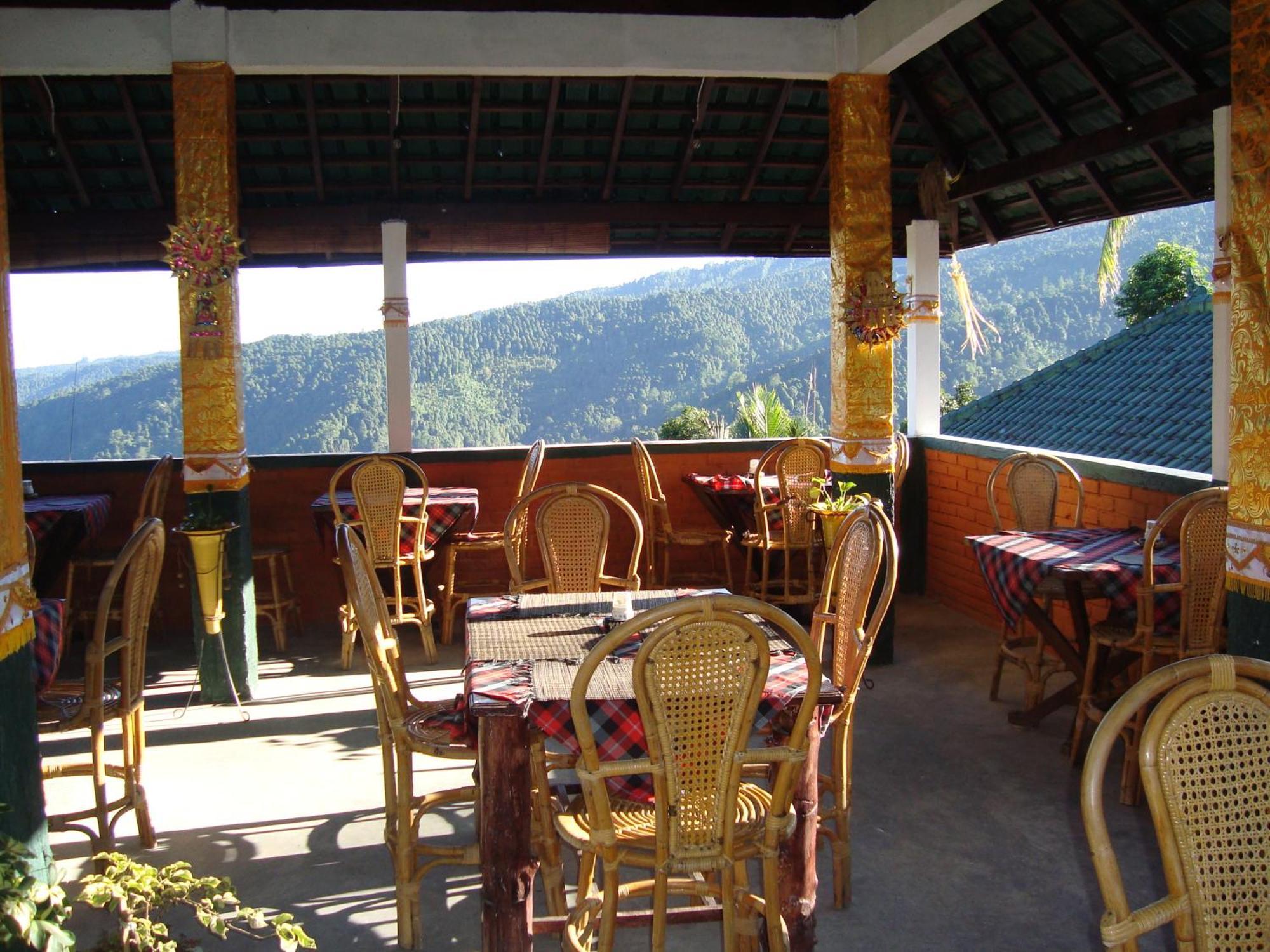 Taman Ayu Homestay Munduk Mitra Reddoorz Dış mekan fotoğraf